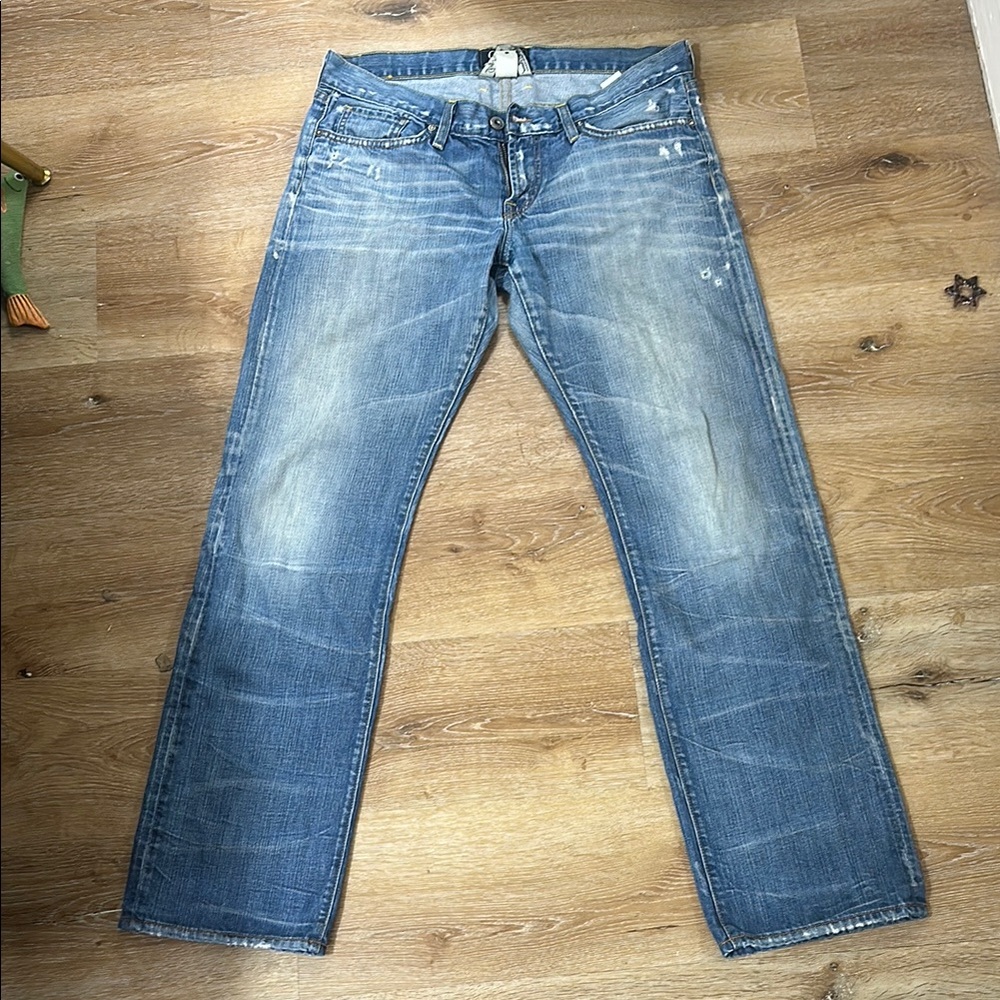 Women’s jeans